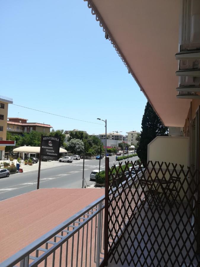 B&B Sally Сиракузы Экстерьер фото